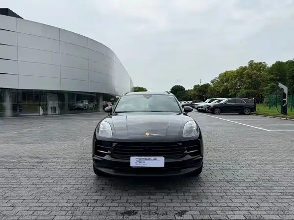 Porsche Macan 2023