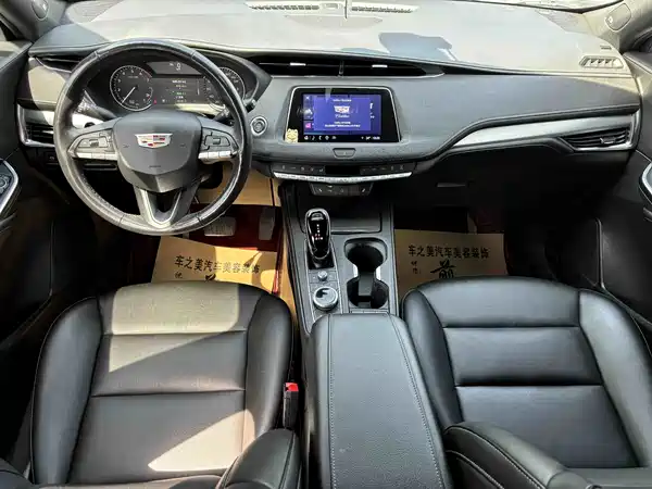 Cadillac XT4 2021