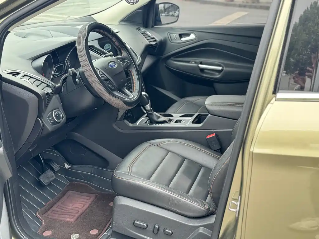 Ford Kuga 2018 — фото 13