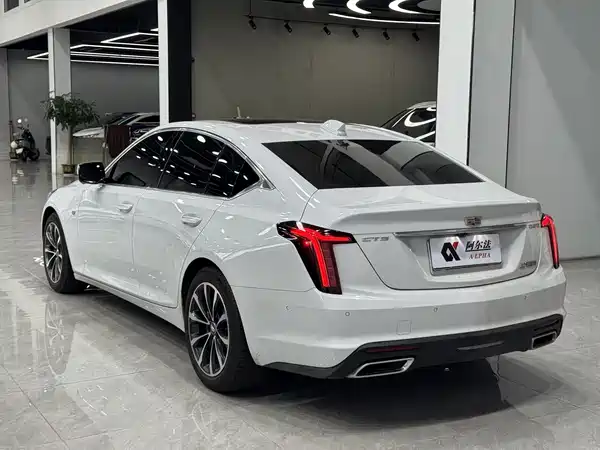 Cadillac CT5 2026