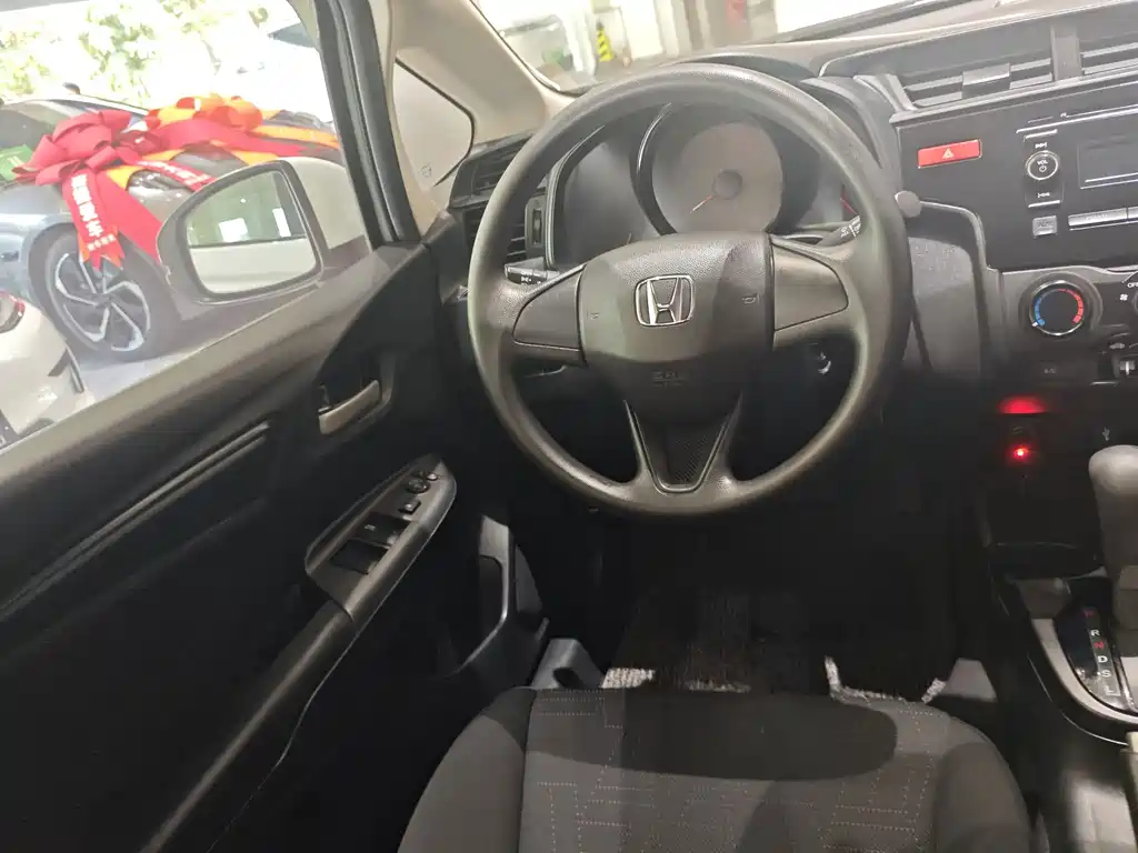 Honda Fit 2016 — фото 13