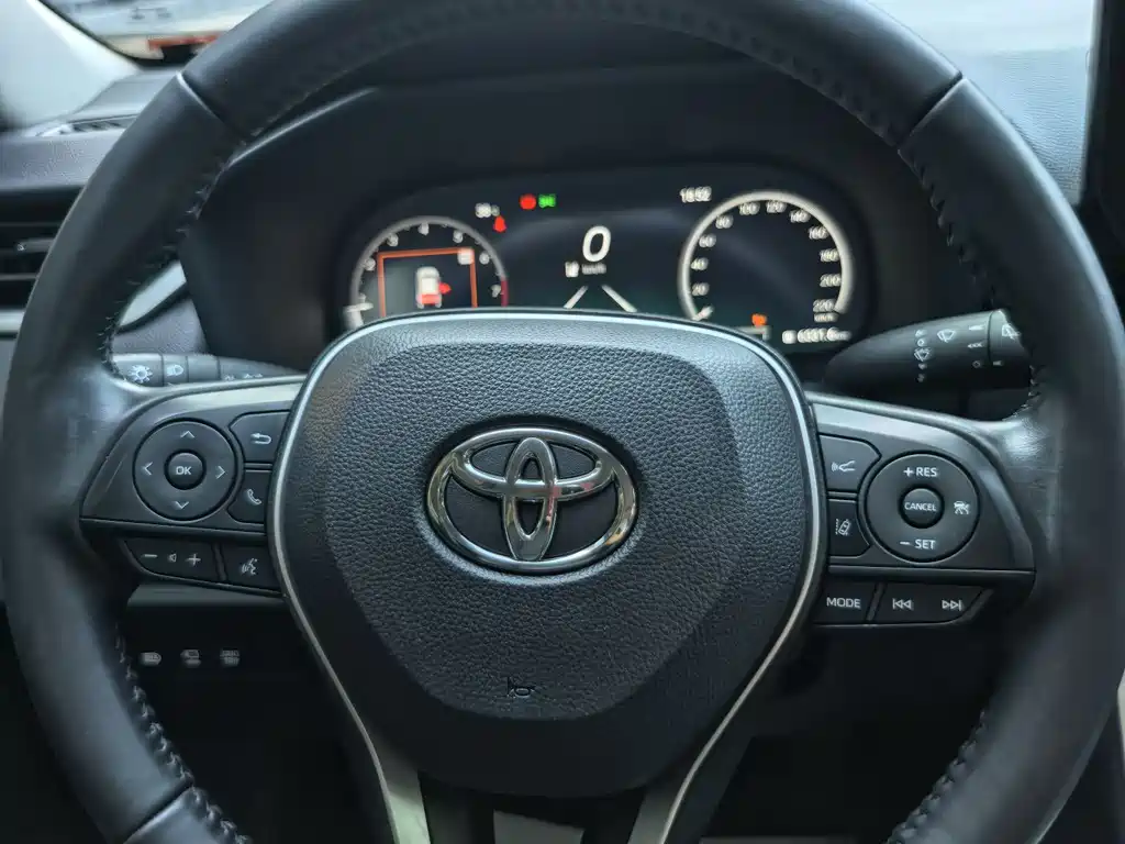 Toyota Wildlander 2023 — фото 14