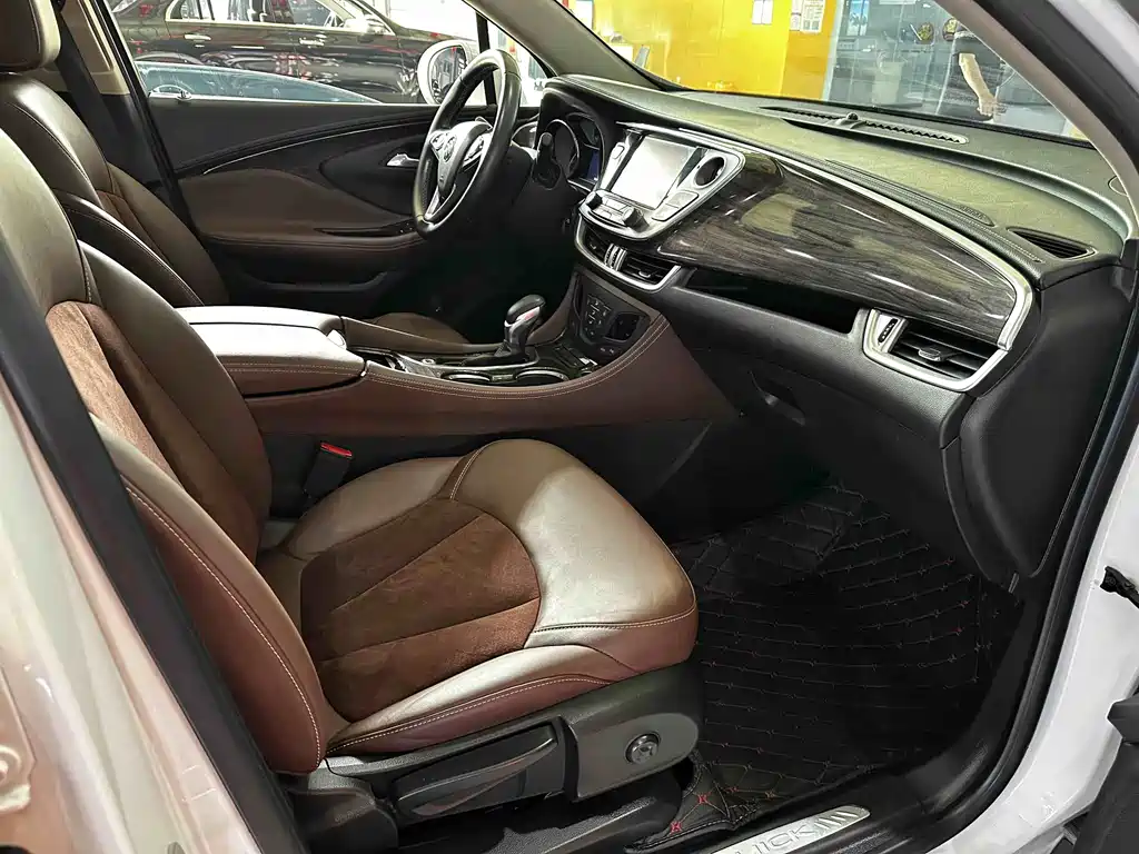 Buick Envision Plus 2017 — фото 11