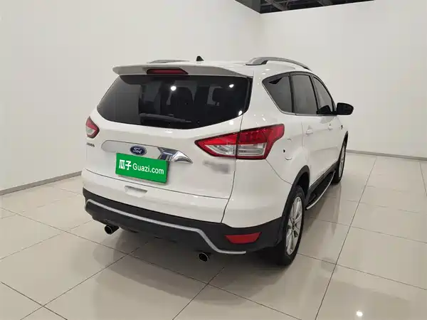 Ford Kuga 2015