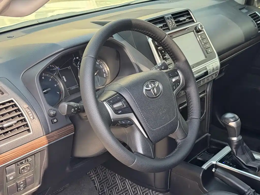 Toyota Prado 2019 — фото 10