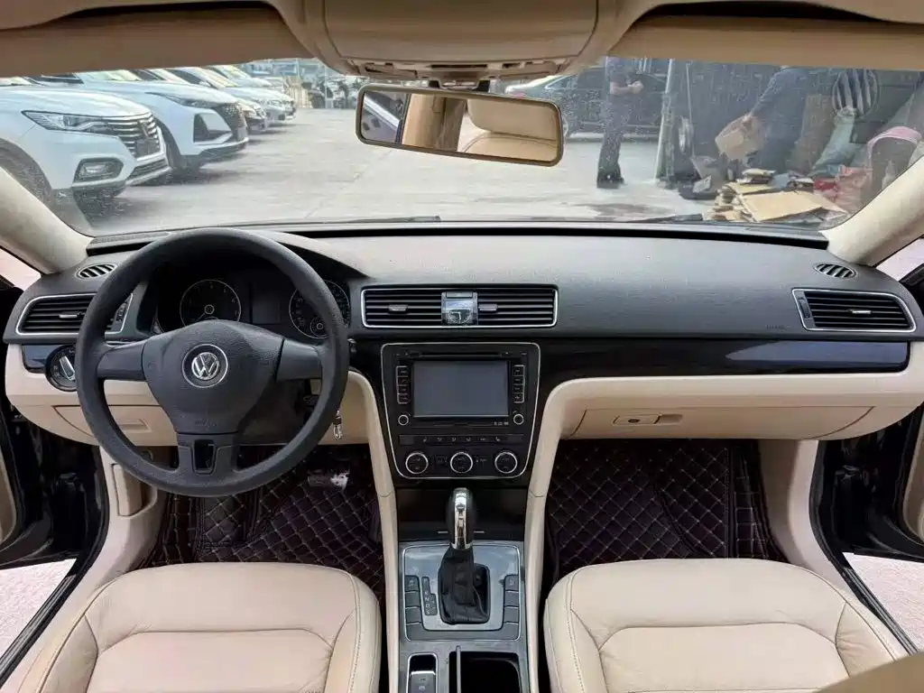 Volkswagen Passat 2013
