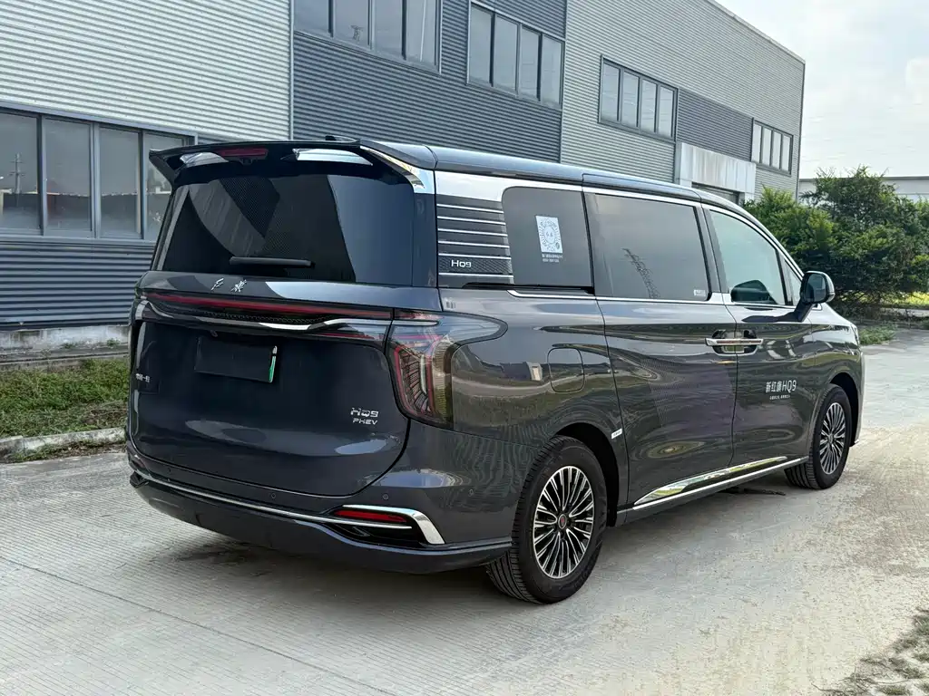 Hongqi HQ9 PHEV 2026 — фото 2