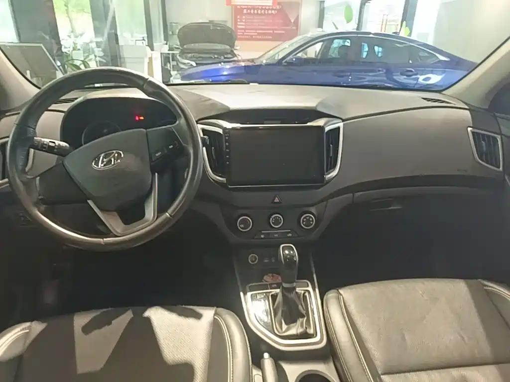 Hyundai ix25 2016 — фото 13