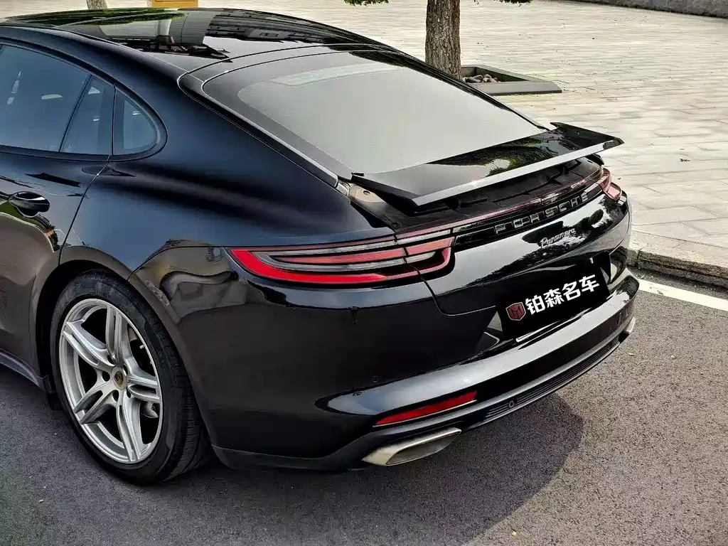 Porsche Panamera 2019