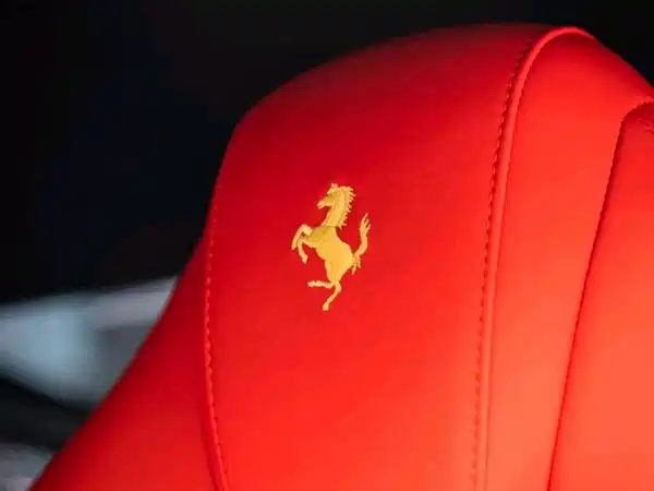 Ferrari F8 2021