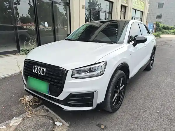 Audi Q2L 2021