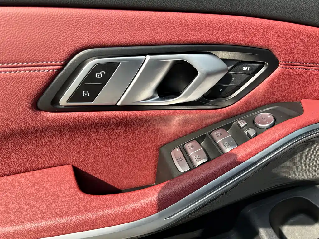 BMW 3 Series 2023 — фото 16
