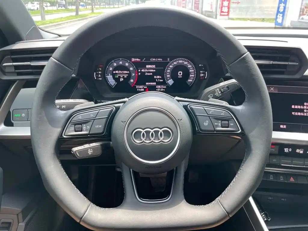 Audi A3 2023 — фото 15