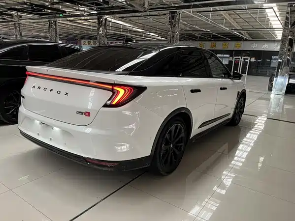 Arcfox Alpha S 2023