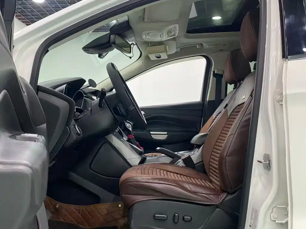 Ford Kuga 2016