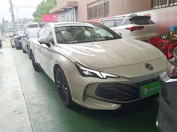 MG MG7 2023