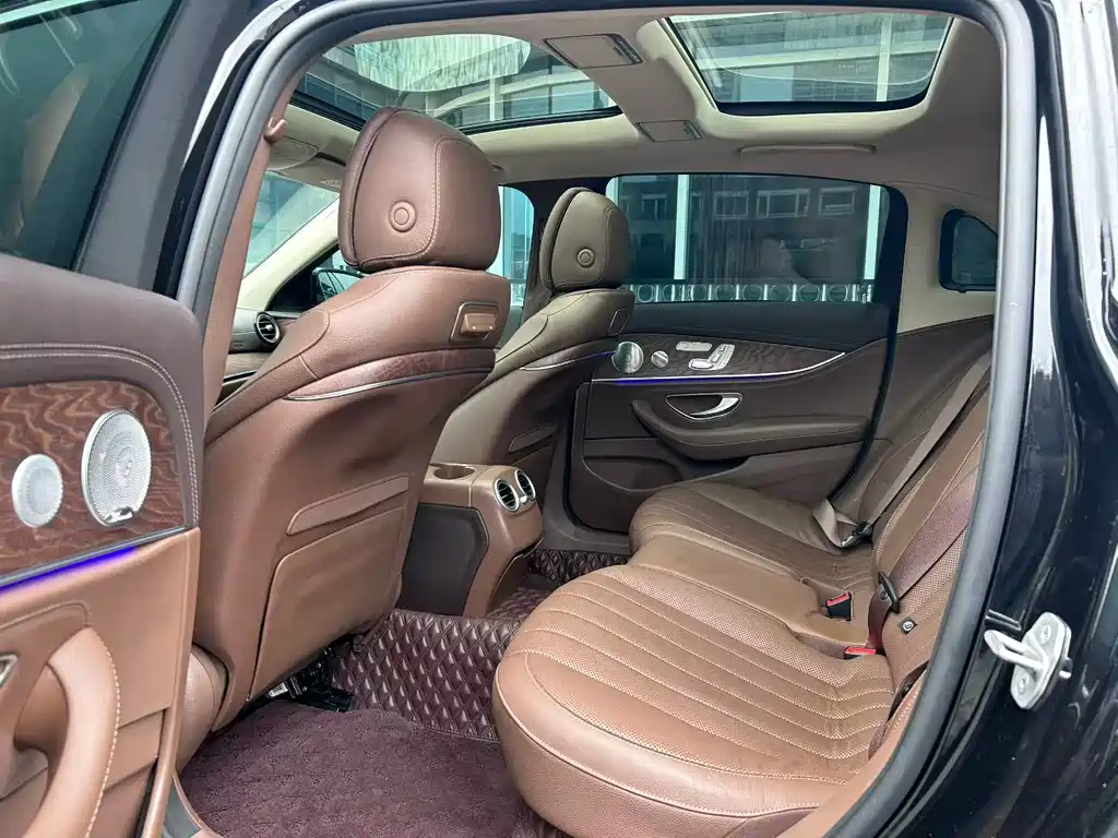Mercedes-Benz E-Class 2020 — фото 4