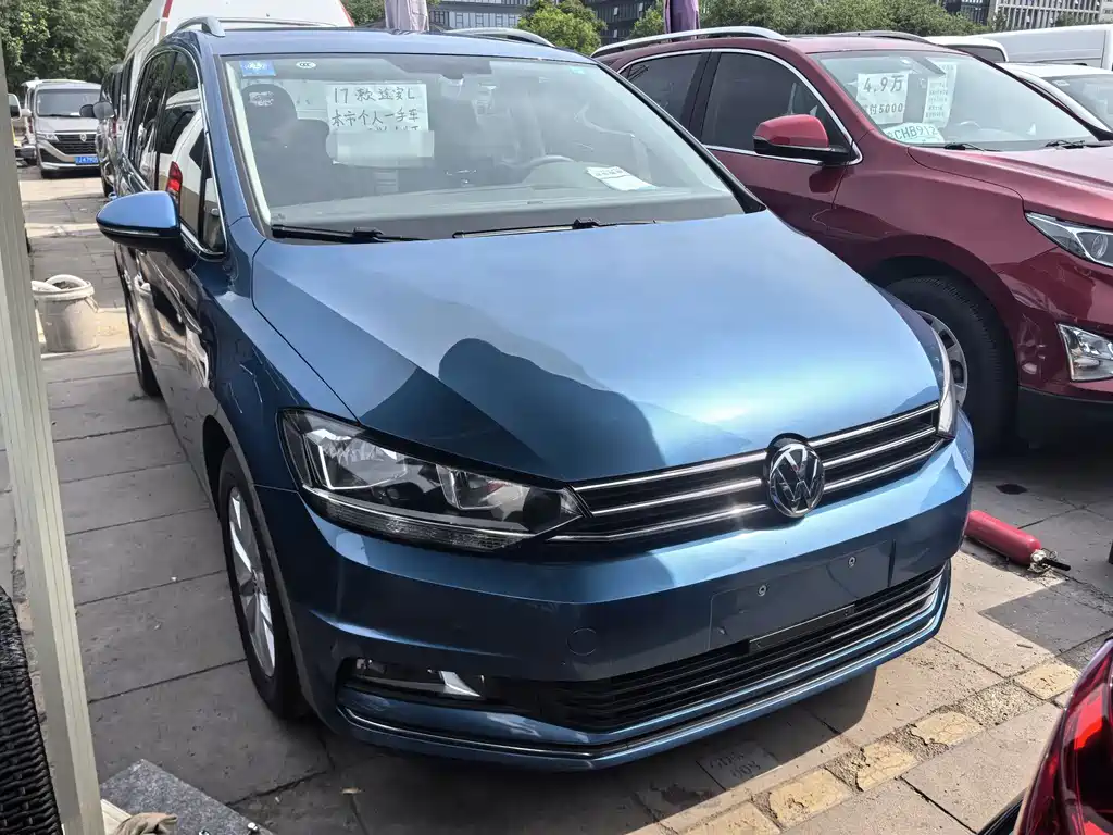 Volkswagen Touran 2016 — фото 2