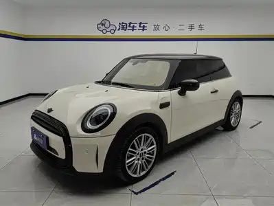 MINI MINI 2022