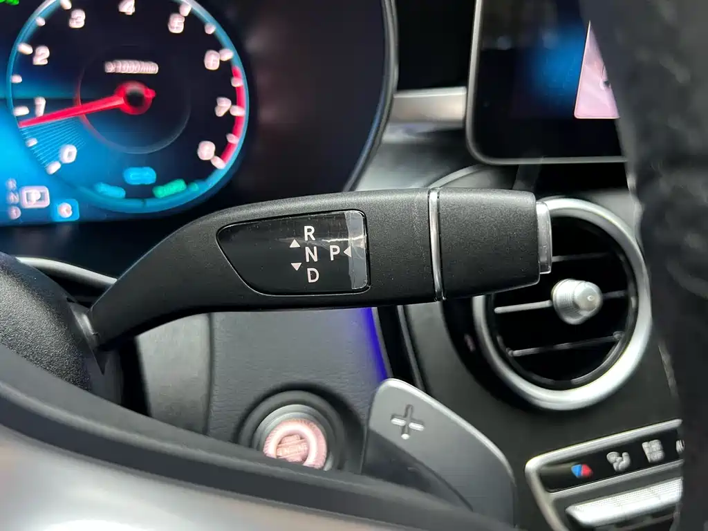 Mercedes-Benz C-Class 2020 — фото 23