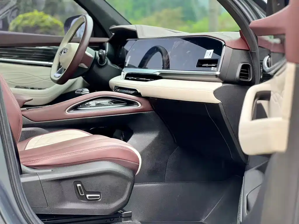 Geely Xingyue L 2022 — фото 17