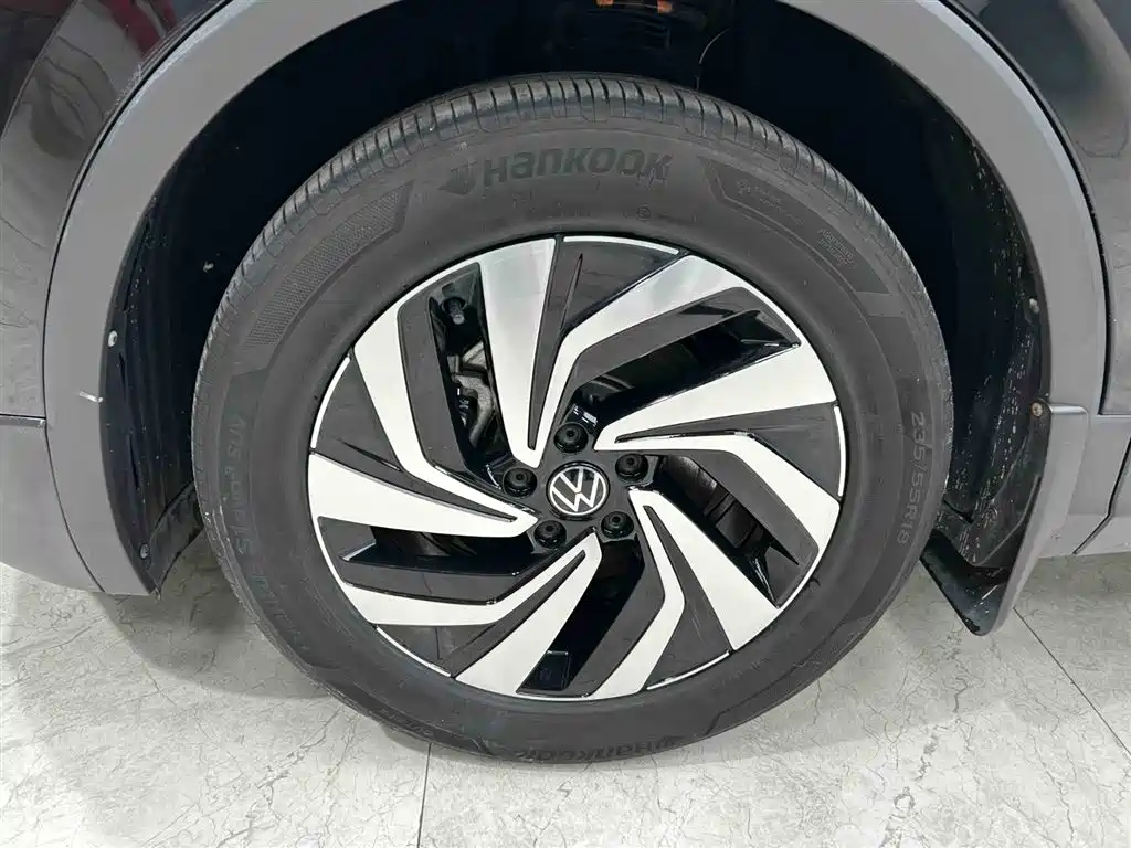 Volkswagen Tiguan L 2023 — фото 19