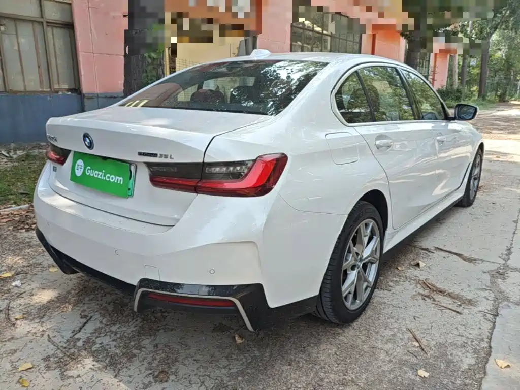 BMW i3 2022