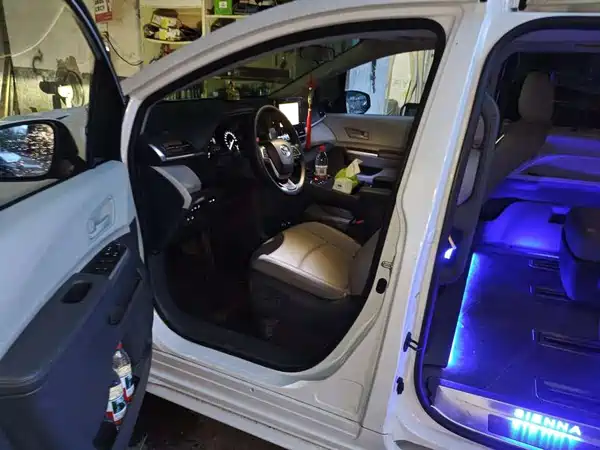 Toyota Sienna 2024