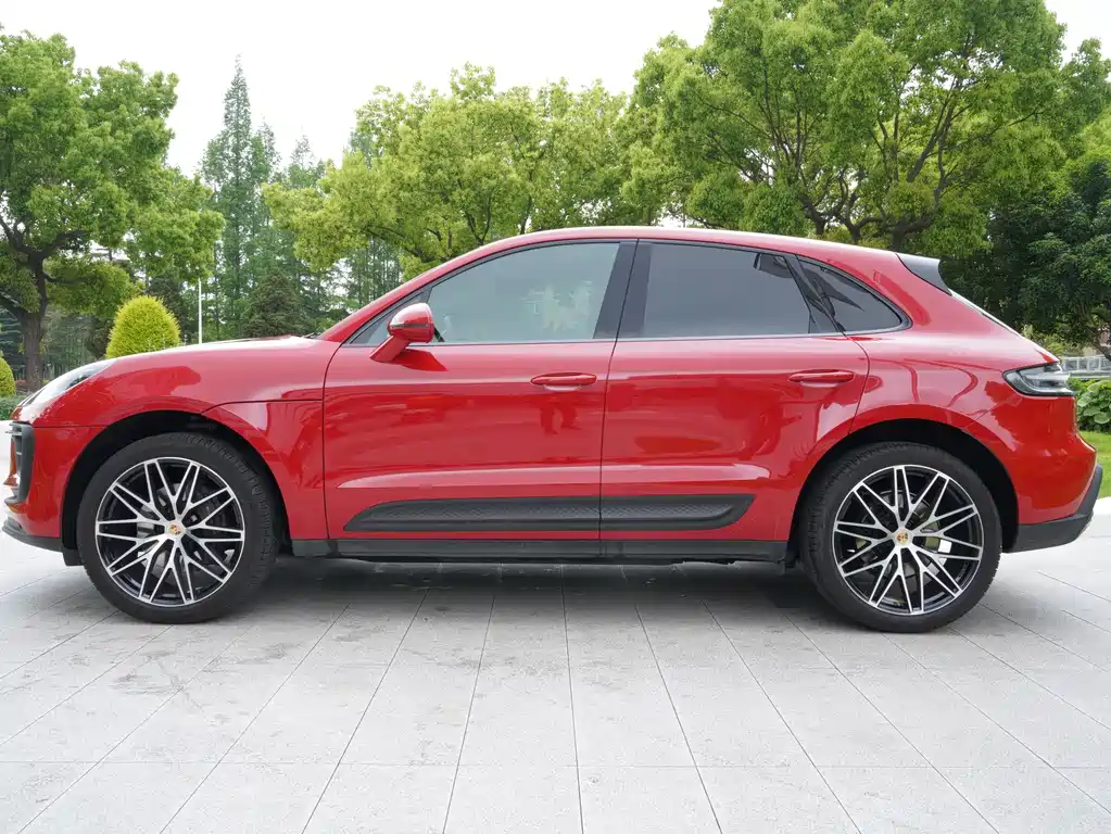 Porsche Macan 2023 — фото 3
