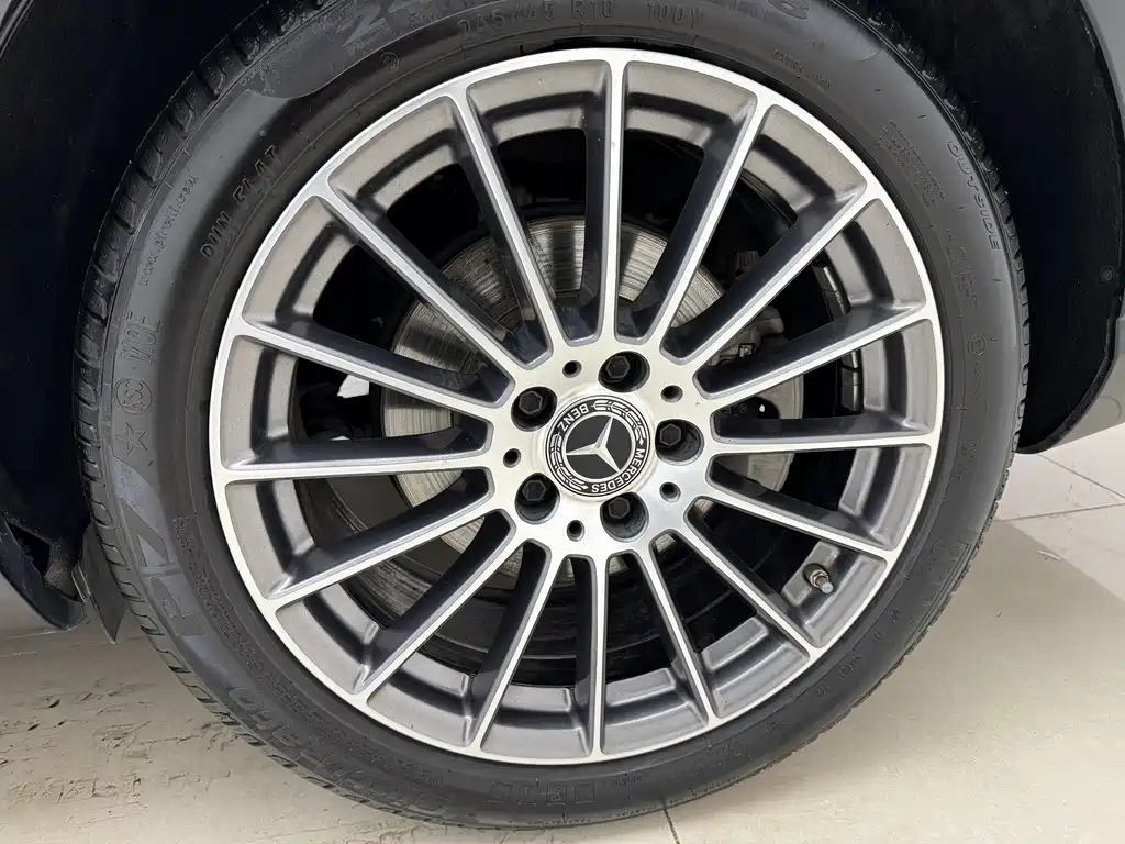Mercedes-Benz E-Class 2022 — фото 14