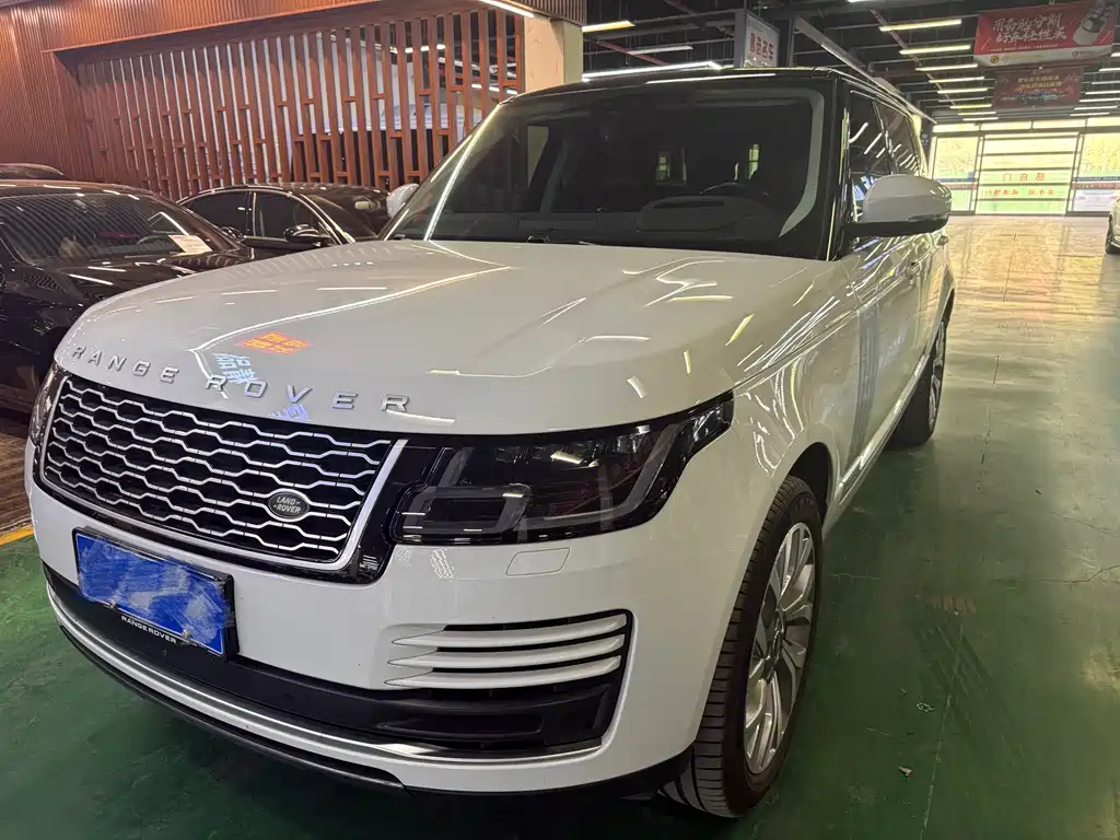 Land Rover Range Rover 2020 — фото 1