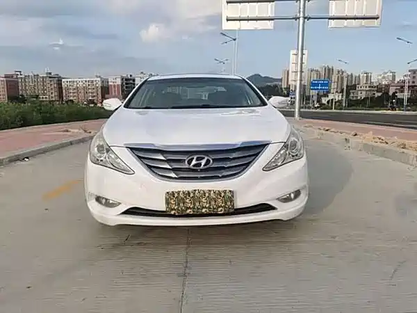 Hyundai Sonata 2011