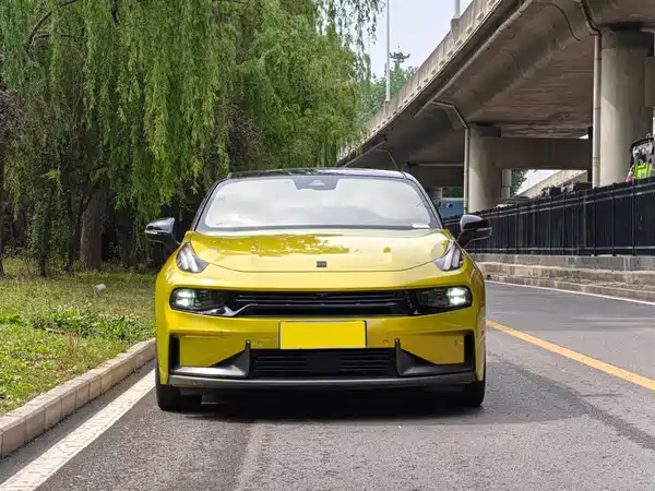 Lynk & Co 03 2021