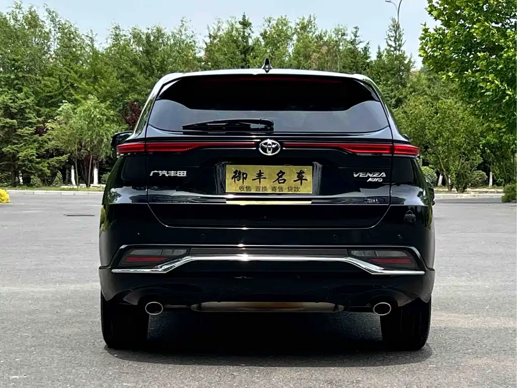 Toyota Venza 2022 — фото 5