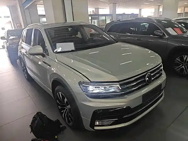 Volkswagen Tiguan L 2021