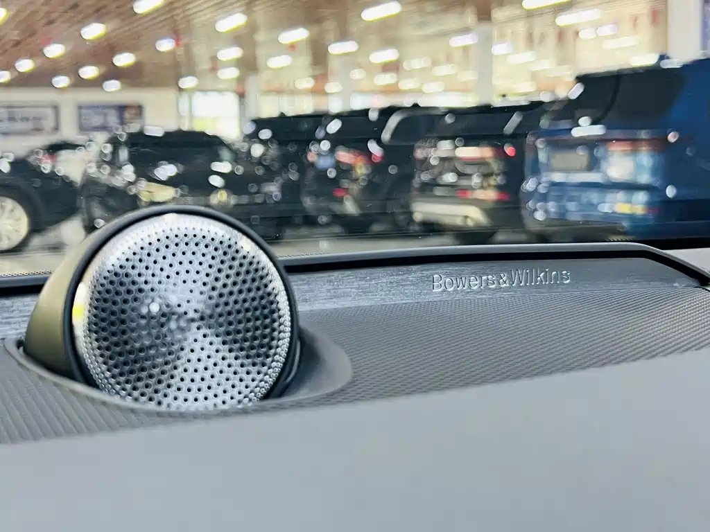 Volvo S60 2022 — фото 10