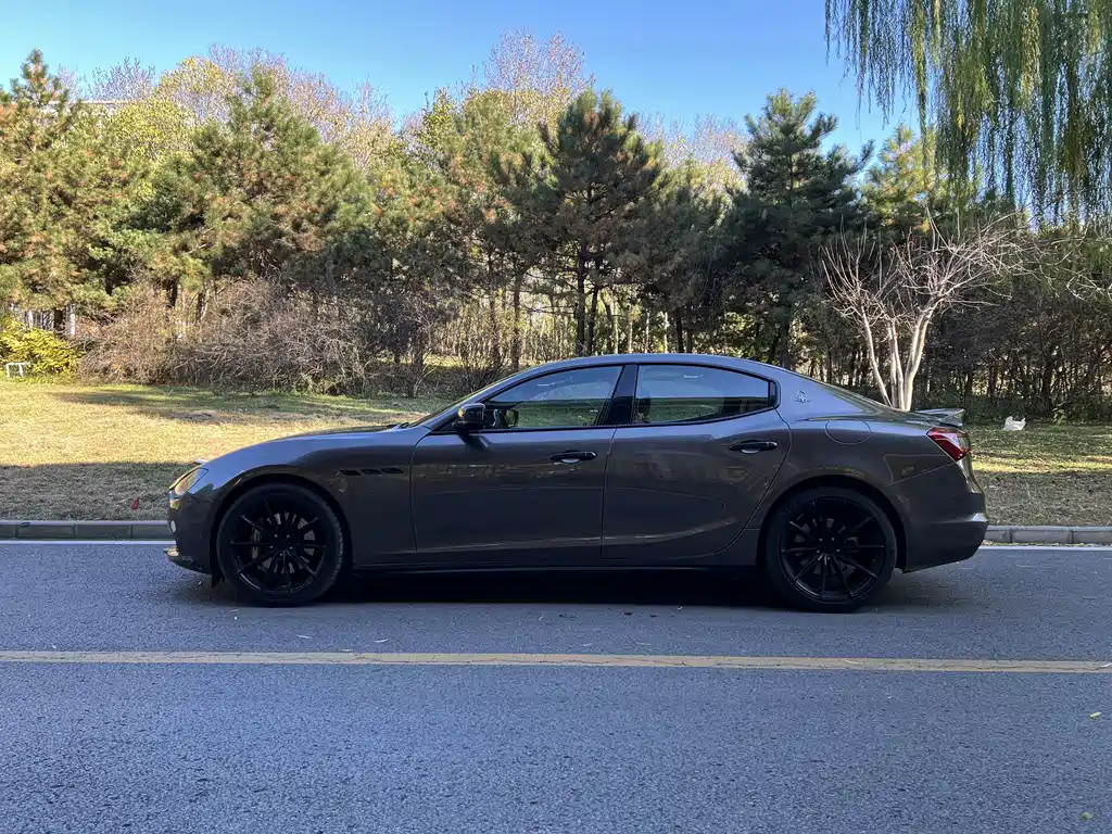 Maserati Ghibli 2015 — фото 4