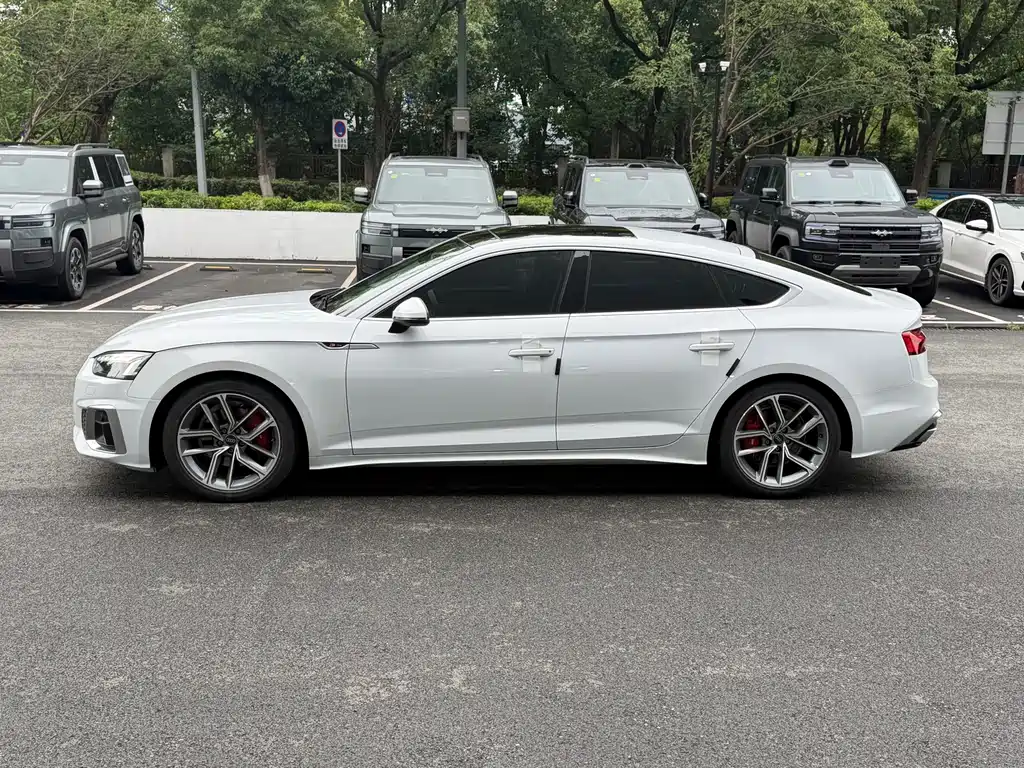 Audi A5 2024