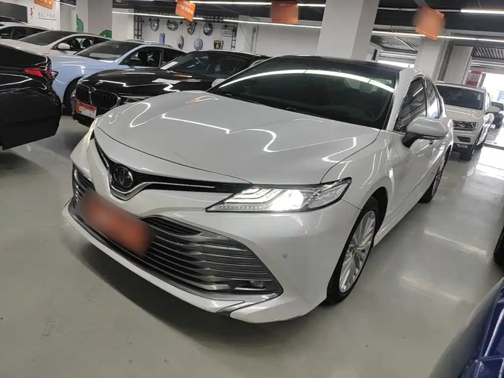 Toyota Camry 2021