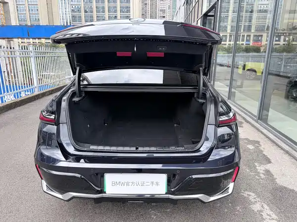 BMW i7 2023