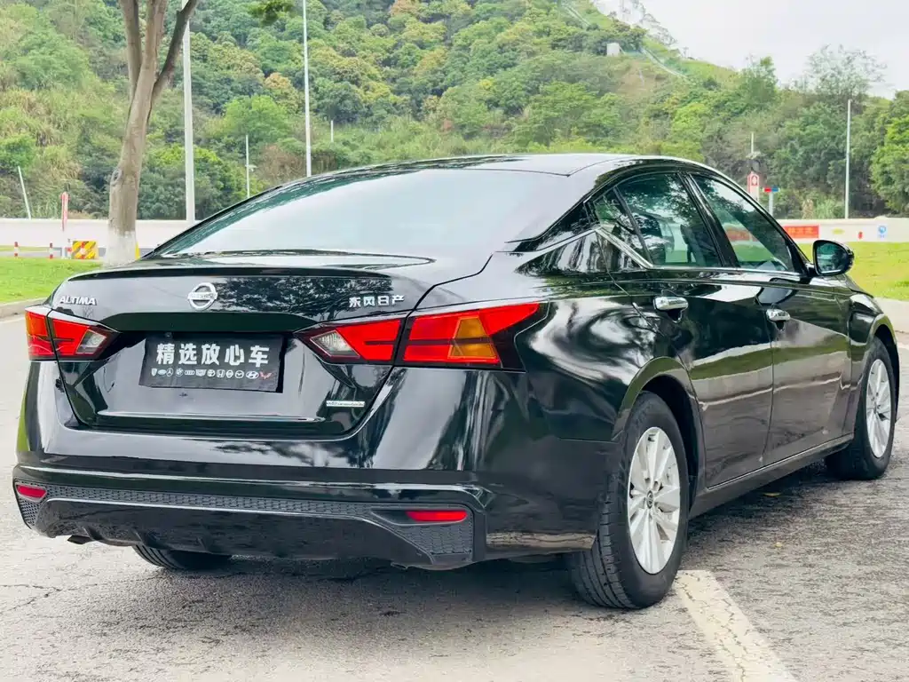 Nissan Teana 2022 — фото 4