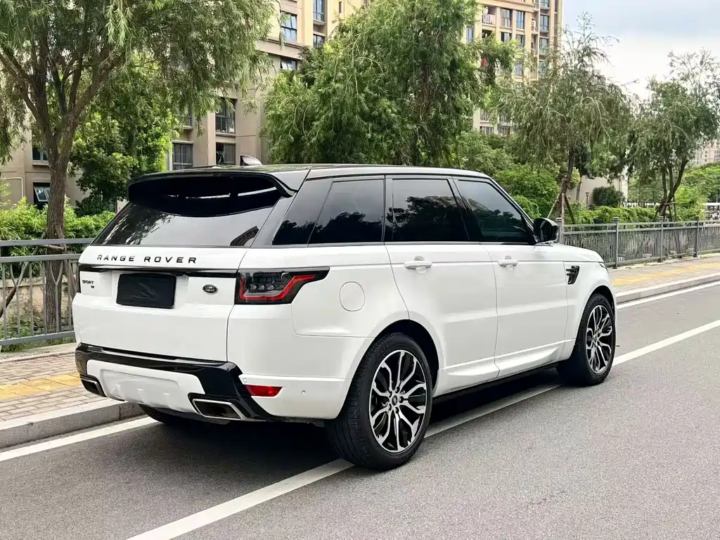 Land Rover Sport 2021