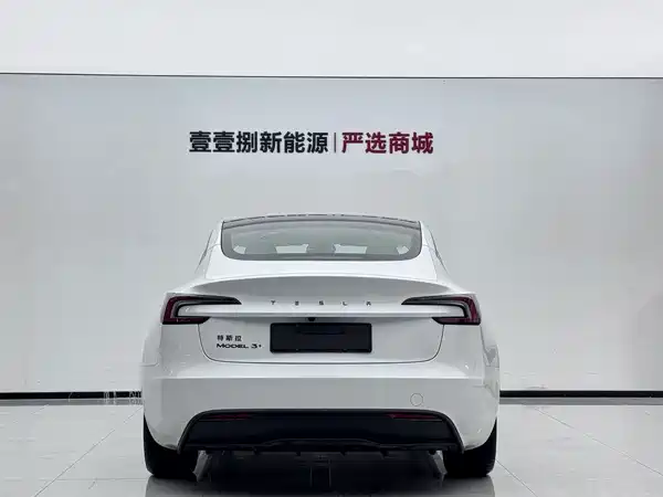 Tesla Model 3 2026