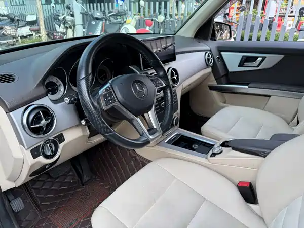 Mercedes-Benz GLK-Class 2015
