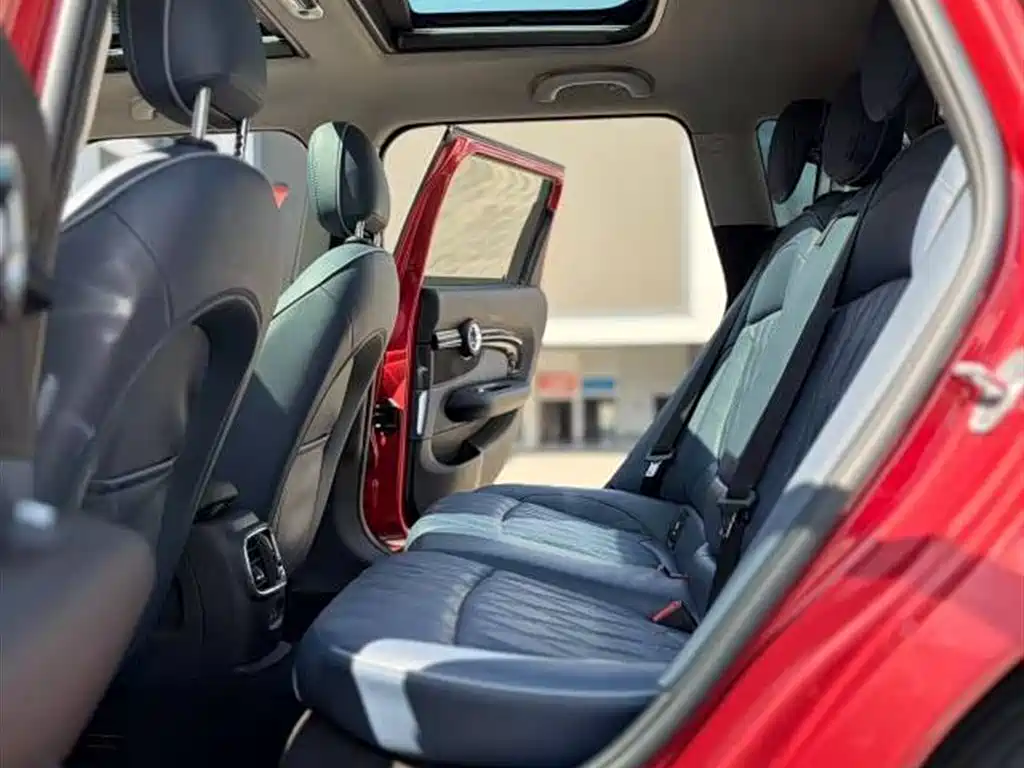 MINI Clubman 2020 — фото 12