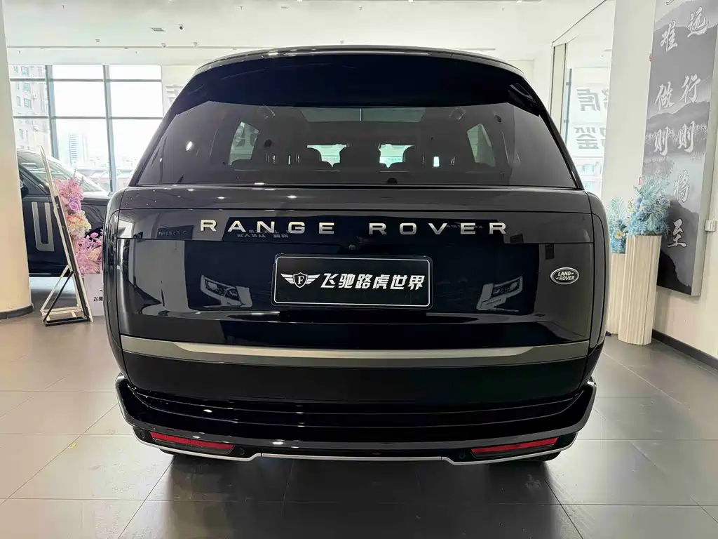 Land Rover Range Rover 2025 — фото 22