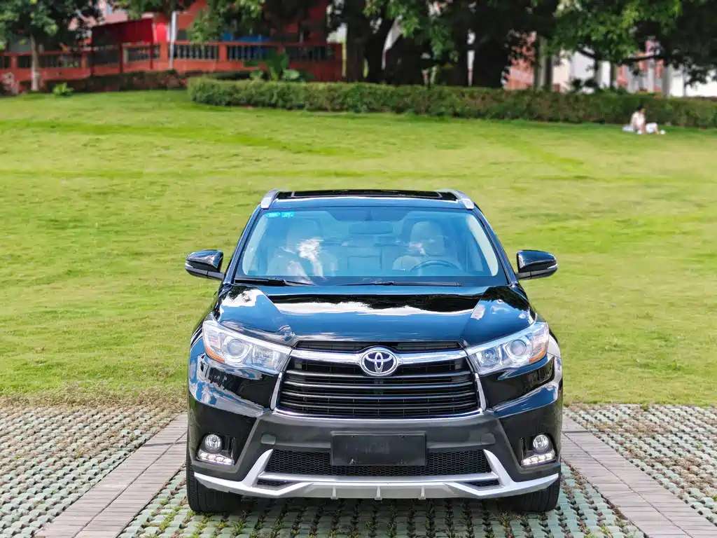 Toyota Highlander 2016