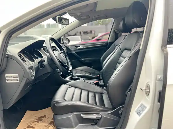 Volkswagen Golf 2016