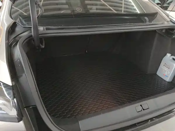 Peugeot 408 2023