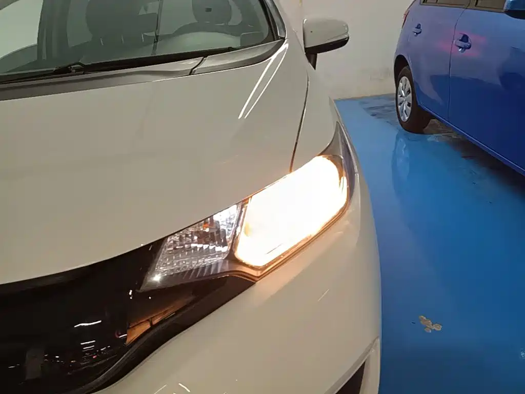 Honda Fit 2016 — фото 24